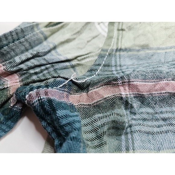 Mudd Womens Long Sleeve Red Plaid Lace Up Pullover Shirt Size L‎ - Picture 3 of 7